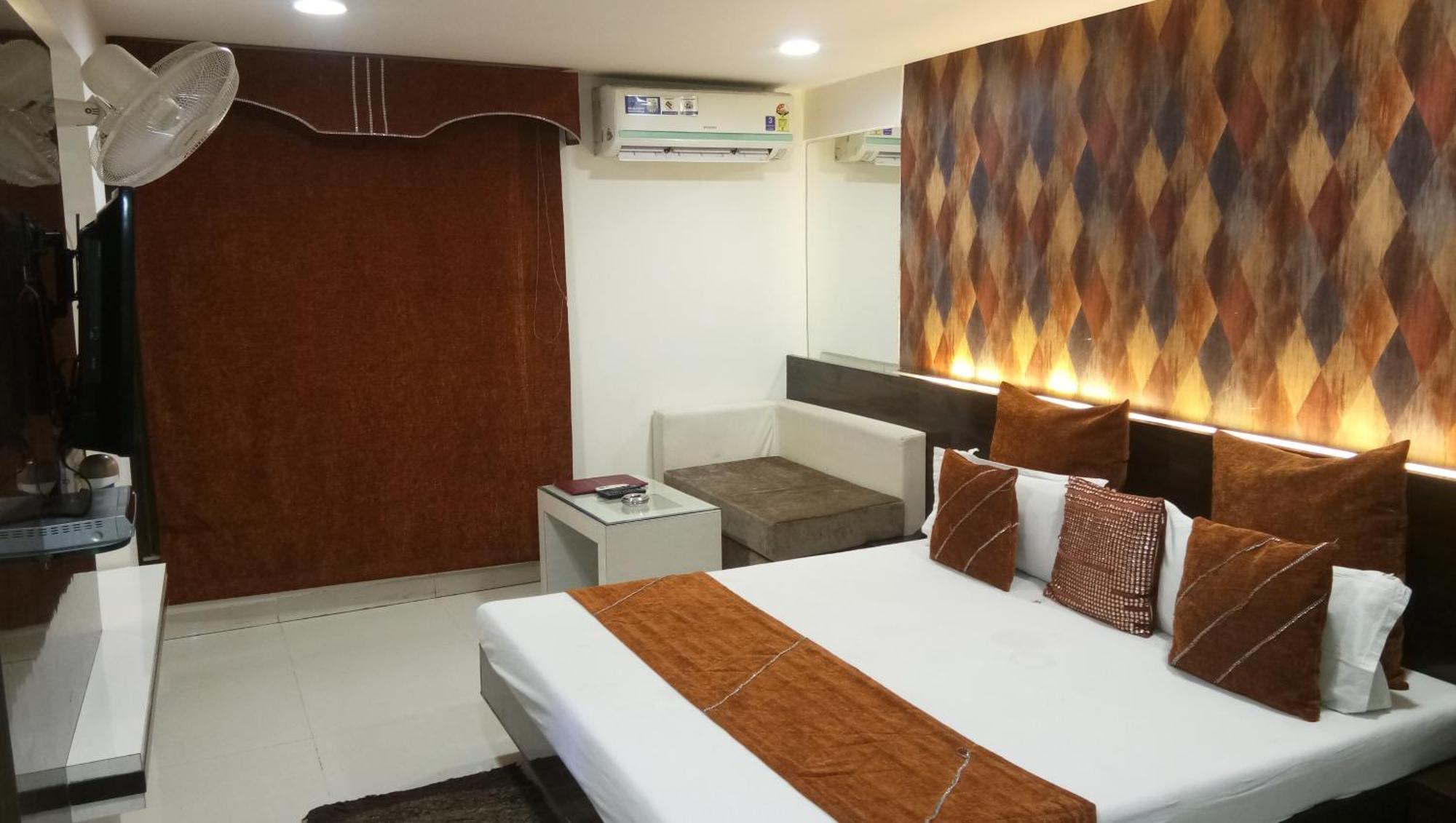 Hotel Banjara ボーパール エクステリア 写真