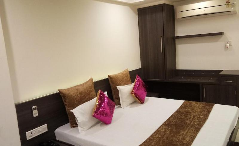 Hotel Banjara ボーパール エクステリア 写真