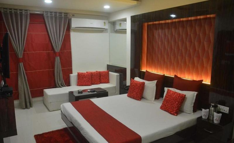 Hotel Banjara ボーパール エクステリア 写真