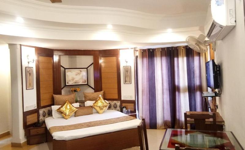 Hotel Banjara ボーパール エクステリア 写真