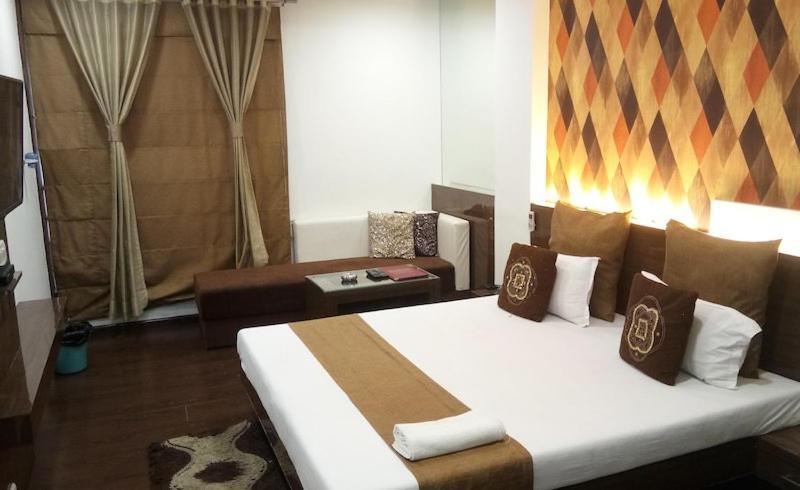 Hotel Banjara ボーパール エクステリア 写真