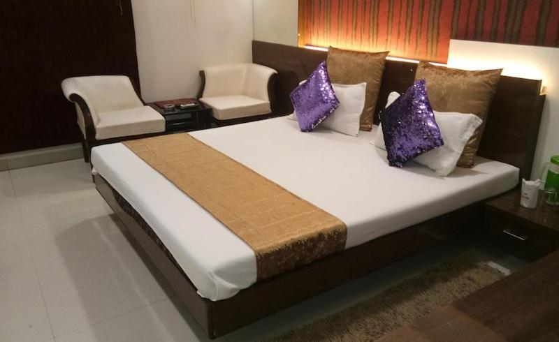 Hotel Banjara ボーパール エクステリア 写真