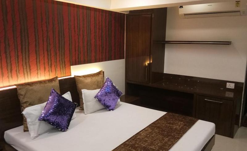 Hotel Banjara ボーパール エクステリア 写真